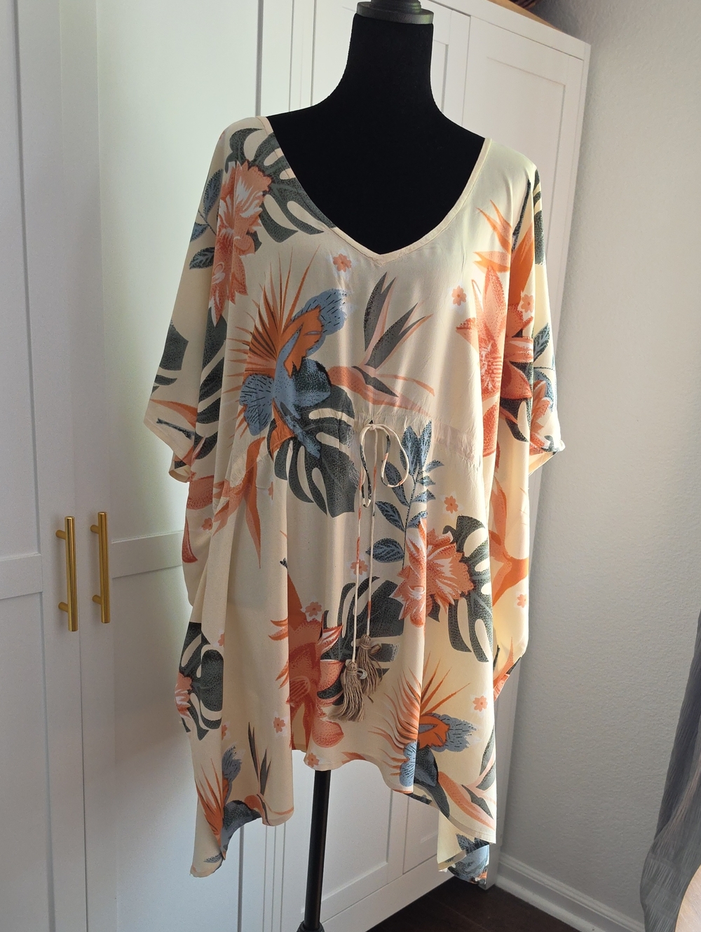Women’s Floral Swim Coverup Kaftan - Cream with Coral & Blue Print